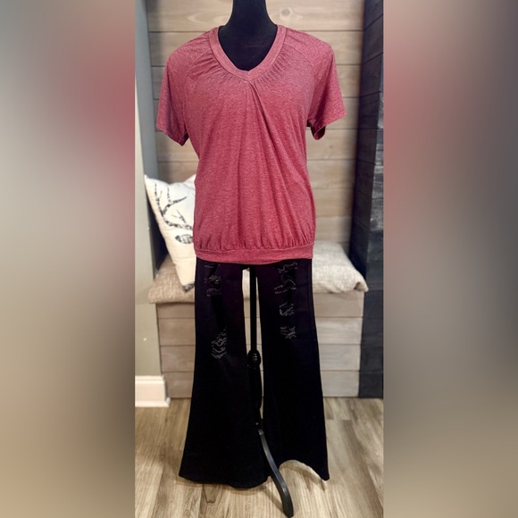 Source Unknown Black Flare Jeans and Red Top - Picture 1 of 16